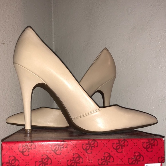 Guess WGLAVONNIA, women’s 7 1/2- M - Picture 2 of 5